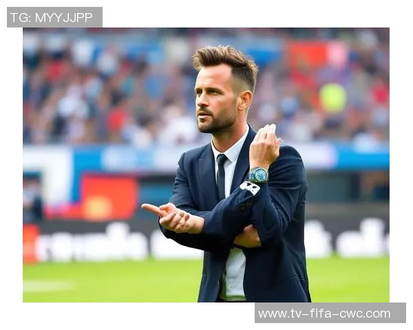 玻尔解析天下足球背后的战术智慧与球员心理的深度交融 玻尔解析天下足球背后的战术智慧与球员心理的深度交融