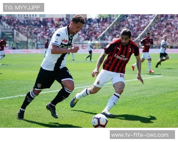 足球大师蓝军豪门的辉煌历程与未来展望解析 足球大师蓝军豪门的辉煌历程与未来展望解析