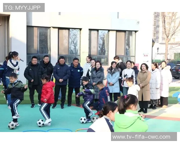 足球青训学院助力年轻球员成长成才的全新路径探索与实践